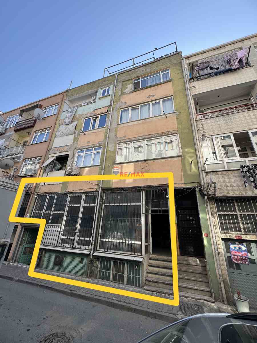BAYRAMPAŞA TEKSTİLCİLER BÖLGESİ 200M² DÜZ GİRİŞ KAT YÜKSEK TAVAN
