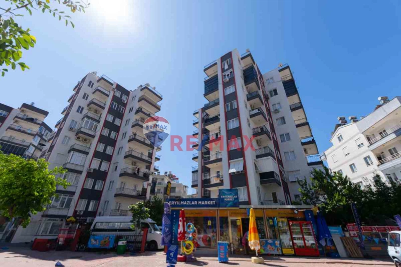 KONYAALTI HURMA MERKEZDE SİTE İÇERİSİNDE GENİŞ 3+1 SATILIK DAİRE 