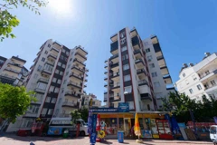 KONYAALTI HURMA MERKEZDE SİTE İÇERİSİNDE GENİŞ 3+1 SATILIK DAİRE 