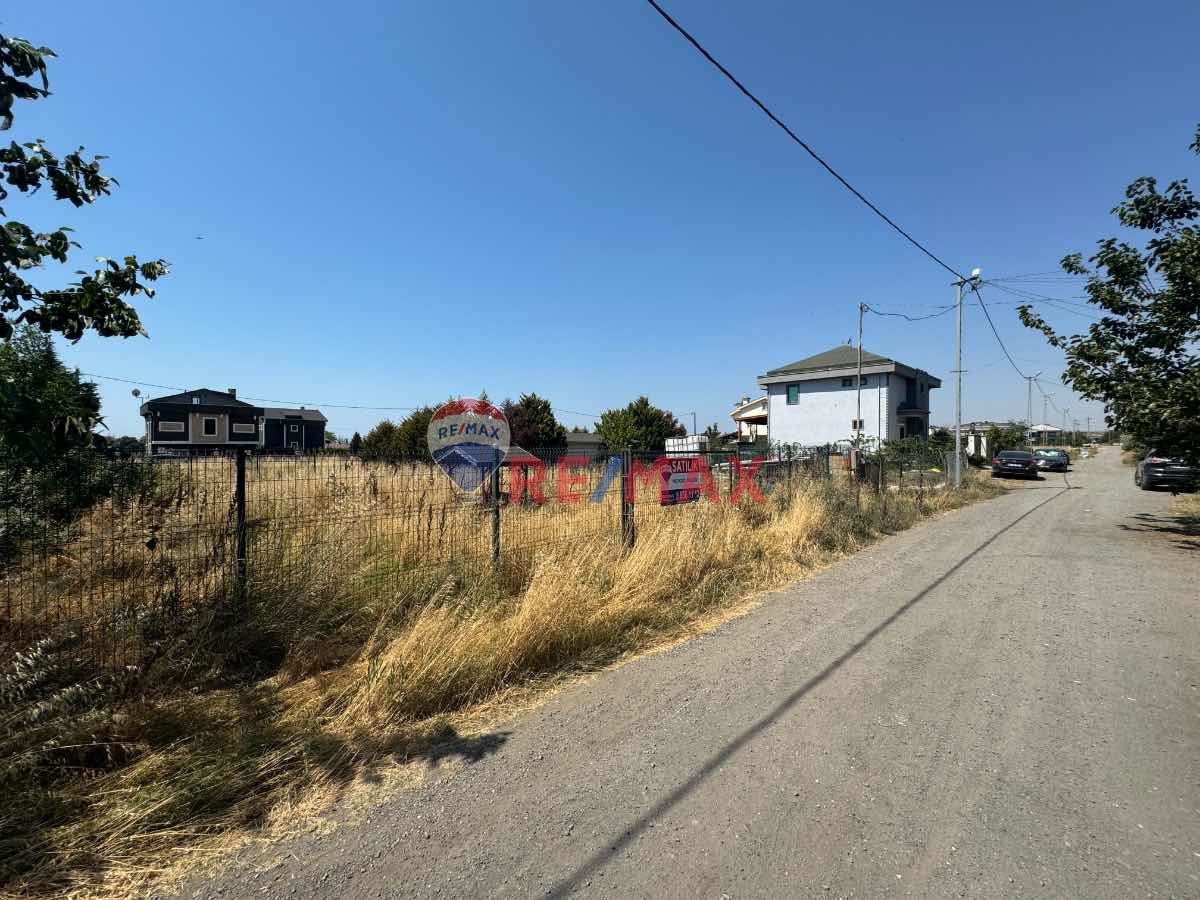 GELİŞİM'DEN SİLİVRİ MİMARSİNAN'DA DENİZE YAKIN VİLLA İMARLI ARSA