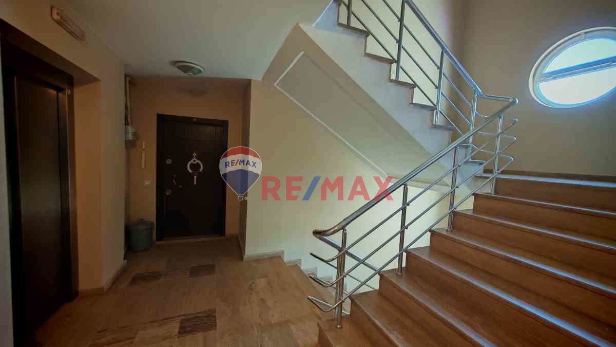 ÇEKMEKÖY KİRAZLIDEREDE PARKVERDE SİTESİNDE 5+1 TERAS DUBLEX