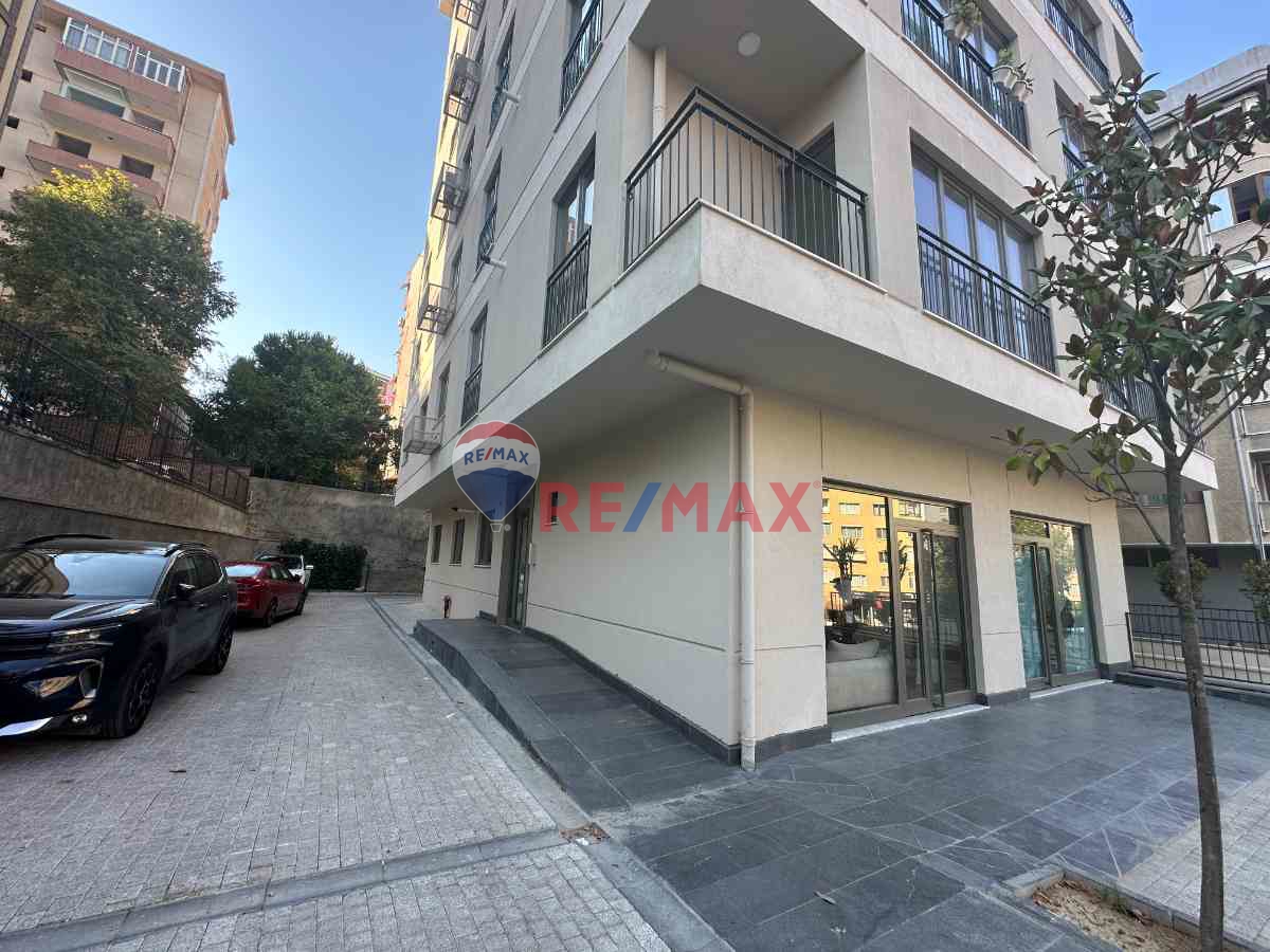 MERDİVENKÖY YENİ BİNA CD.ÜZERİ KULLANIŞLI 3+1 SATILIK DAİRE /BOŞ