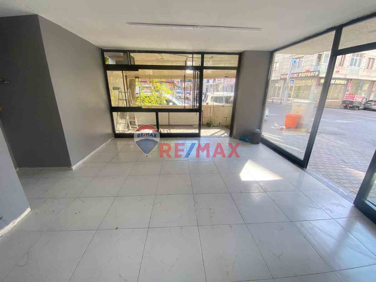 TUZLA YAYLA FEVZİ ÇAKMAK CADDESİNDE SATILIK FIRSAT DÜKKAN (BOŞ)