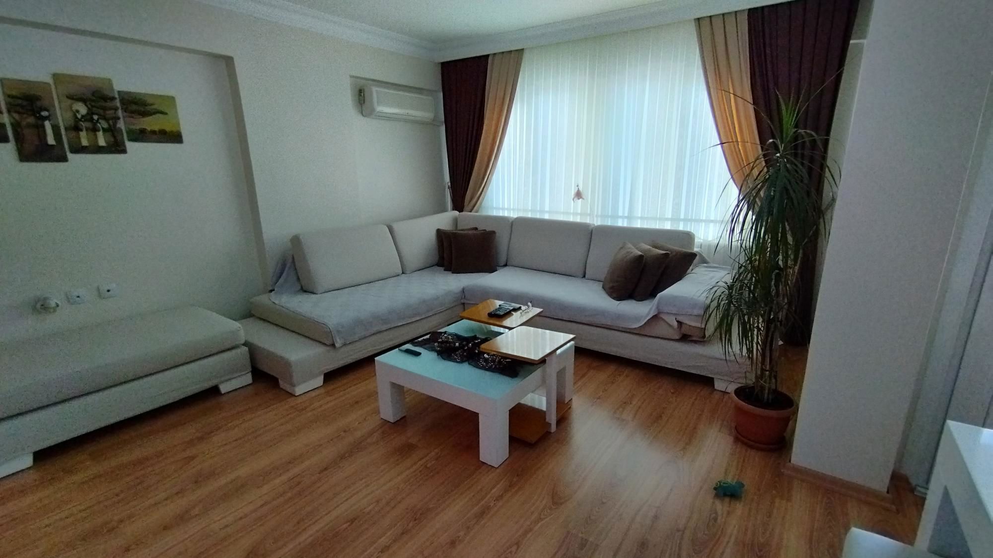 AVCILAR MERKEZDE 2+1 MASRAFSIZ EŞYALI ARAKAT DAIRE