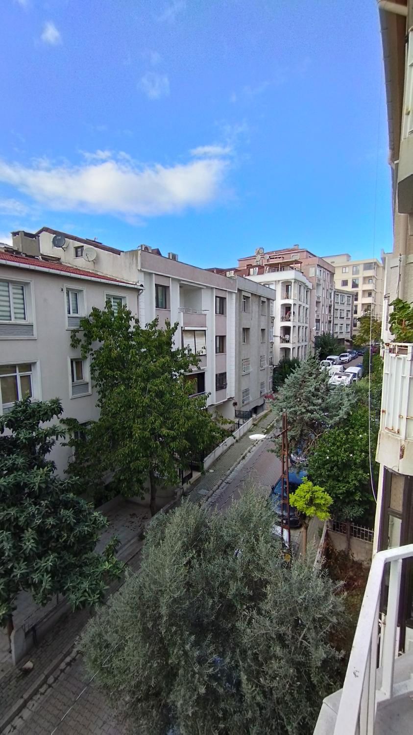 AVCILAR MERKEZDE 2+1 MASRAFSIZ EŞYALI ARAKAT DAIRE