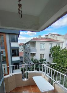 AVCILAR MERKEZDE 2+1 MASRAFSIZ EŞYALI ARAKAT DAIRE