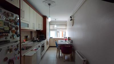 AVCILAR MERKEZDE 2+1 MASRAFSIZ EŞYALI ARAKAT DAIRE