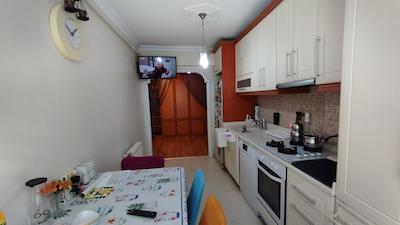 AVCILAR MERKEZDE 2+1 MASRAFSIZ EŞYALI ARAKAT DAIRE