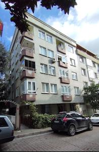 AVCILAR MERKEZDE 2+1 MASRAFSIZ EŞYALI ARAKAT DAIRE