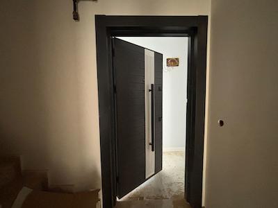 KARTEPE ATAEVLER’DE 2 + 1 ARA KAT DAİRE