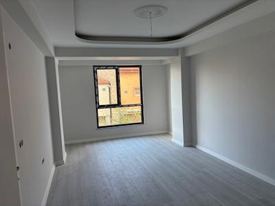 KARTEPE ATAEVLER’DE 2 + 1 ARA KAT DAİRE