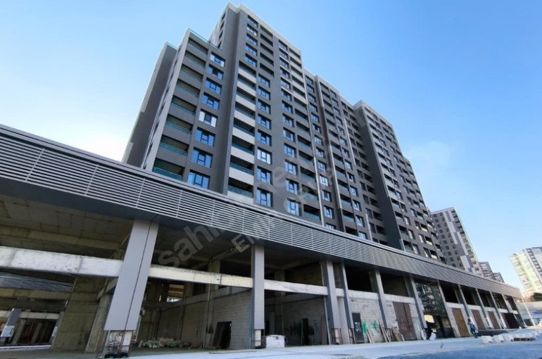 GÖKSU PARKI VE METRO YANI AP İST PORT DA MANZARALI 1+1