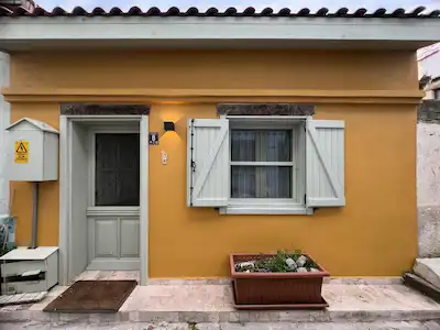 AYVALIK MERKEZDE 1+1 ( LOFT) MÜSTAKİL EV...