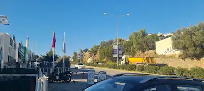 BODRUM/YENIKOY OASIS AVM ÇAPRAZI CADDE ÜSTÜ MUHTEŞEM OFIS/IŞYERI