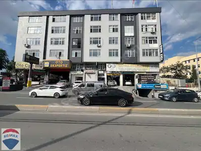 CADDE ÜZERINDE 550 M2 ASANSÖRLÜ 5.KAT SATILIK İŞYERI