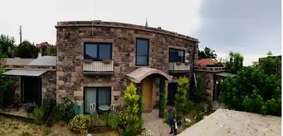 AYVACIK/KURUOBA KÖY İÇİ SATILIK KUPON TAŞ EV