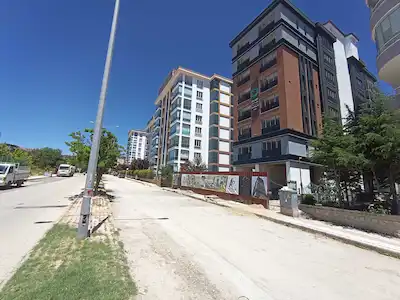 RE/MAX DEĞİŞİM’DEN PARK23 AVM YAKININDA SATILIK LÜKS OFİSLER