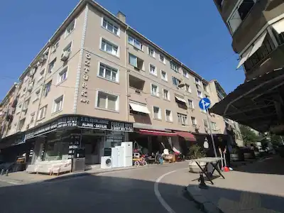 PENDİK DOĞU MAHALLESİNDE MERKEZİ KONUMDA FERAH 3+1 DAİRE