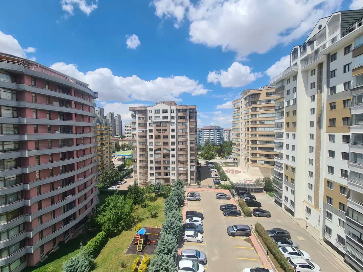 MUTLUKENT ELİT BLOK'TA YAPILI, ÖNÜ AÇIK, FERAH 3+1