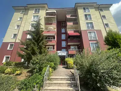 REMAX MOTTO ÜMİT DOĞAN DAN BAYTUR SİTESİ SATILIK DAİRE