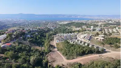 BAŞİSKELE BAHÇECİK MAH 9.562 M² SATILIK KONUT İMARLI ARSA