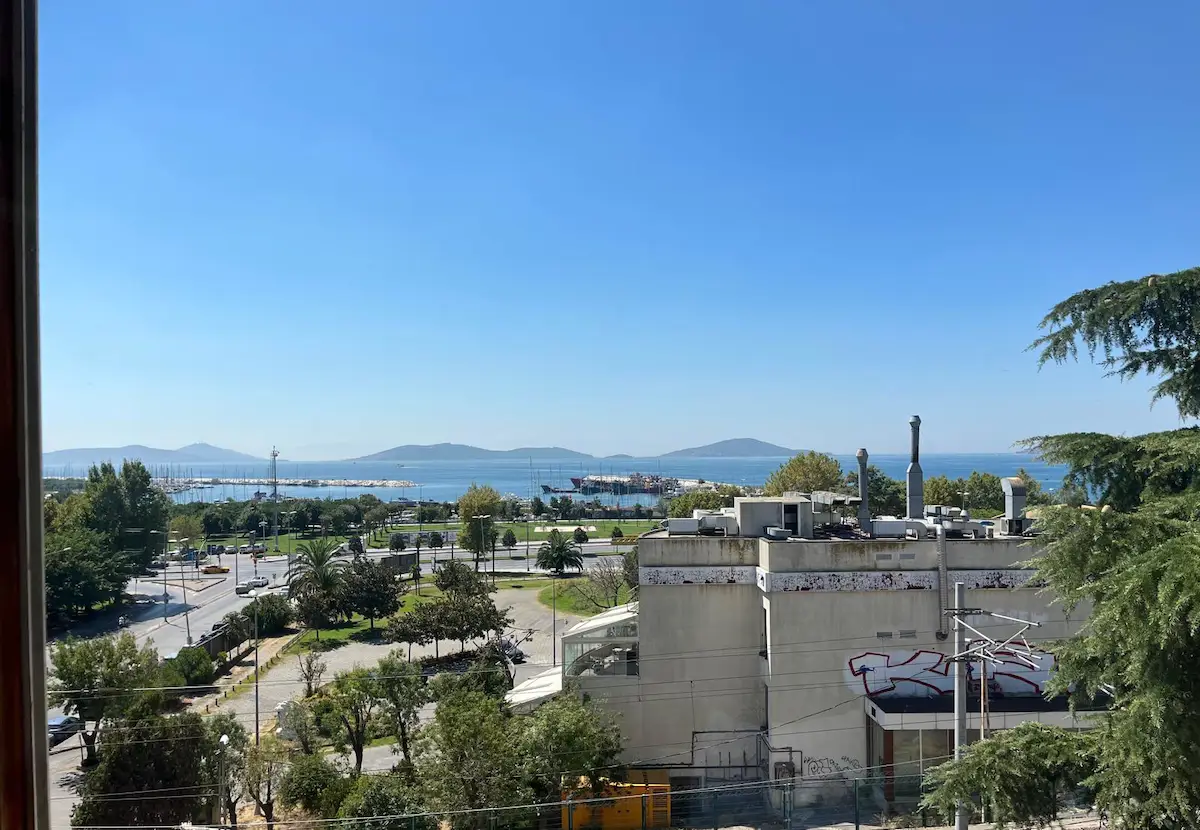 ALTINTEPE'DE DENIZ MANZARALI GENIŞ 3+1 DAİRE