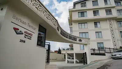 İZMİT ORHAN MAH’DE 3+1 | 145 M² BRÜT | YERDEN ISITMALI | 2 BANYOLU | BALKONLU KİRALIK DAİRE