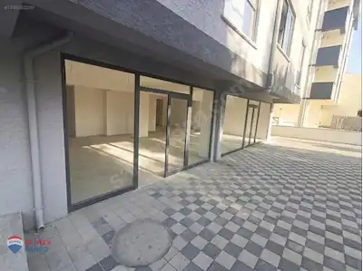 AHMET YESEVİ BİBERLİK CAD 12 METRE CEPHELİ 150 M² KİRALIK DÜKKAN