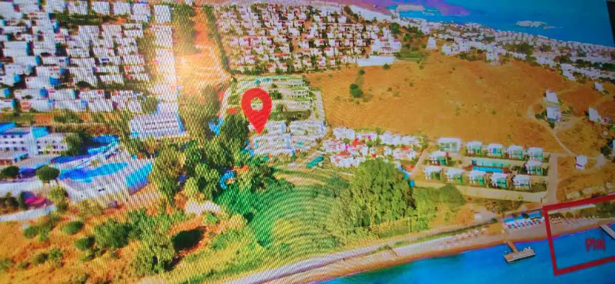 BODRUM AKYARLARDA VİVALDİ SİTESİNDEN ÖZEL PLAJLI 4+1 270M2 VILLA