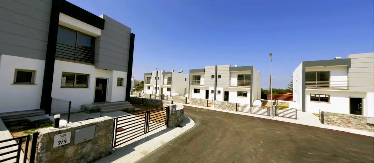 SATILIK İKIZ VILLA - GIRNE, ALSANCAK, KUZEY KIBRIS