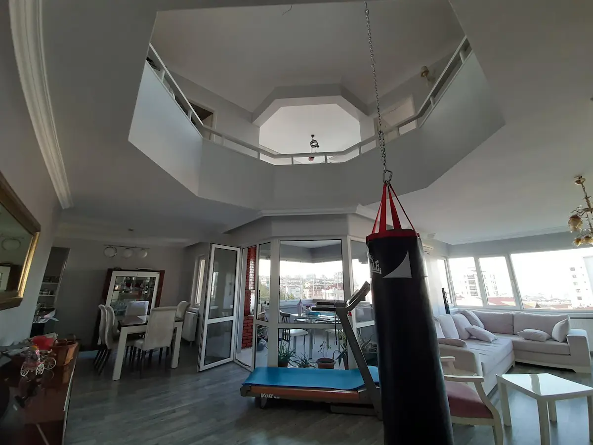 TEVD SAĞLIK SİTESİNDE ARAKAT 3+1 DUBLEKS DAİRE