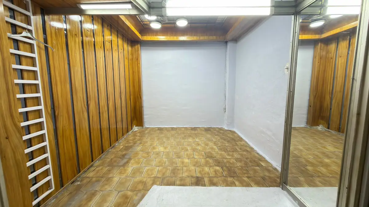 KEMERALTI YEŞILDIREK PASAJINDA KIRALIK 15 M² DÜKKAN
