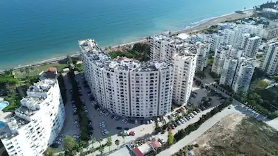REMAX RİNA'DAN KOYTÜR2 SİTESİNDE DENİZ MANZARALI 3+1