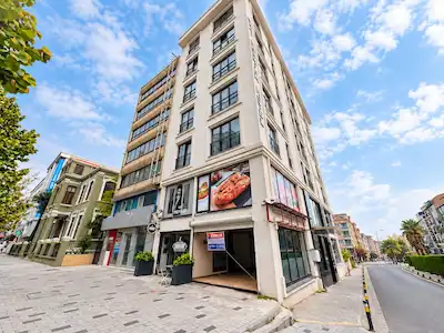 BAKIRKÖY İSTANBUL CADDESI IŞLEK KONUM 4 YOL AĞZI KÖŞE DÜKKAN