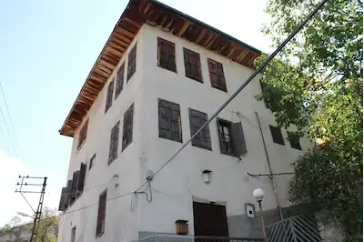SAFRANBOLU BABASULTAN 'DA 1650 M2 DEVASA BAHÇELİ TARİHİ TESCİLLİ KONAK
