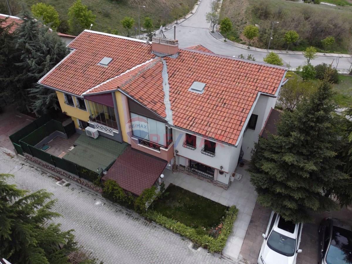 ÇAYYOLU ÇİZGİKENT SİTESİ FULL YAPILI GENİŞ BAHÇELİ VİLLA