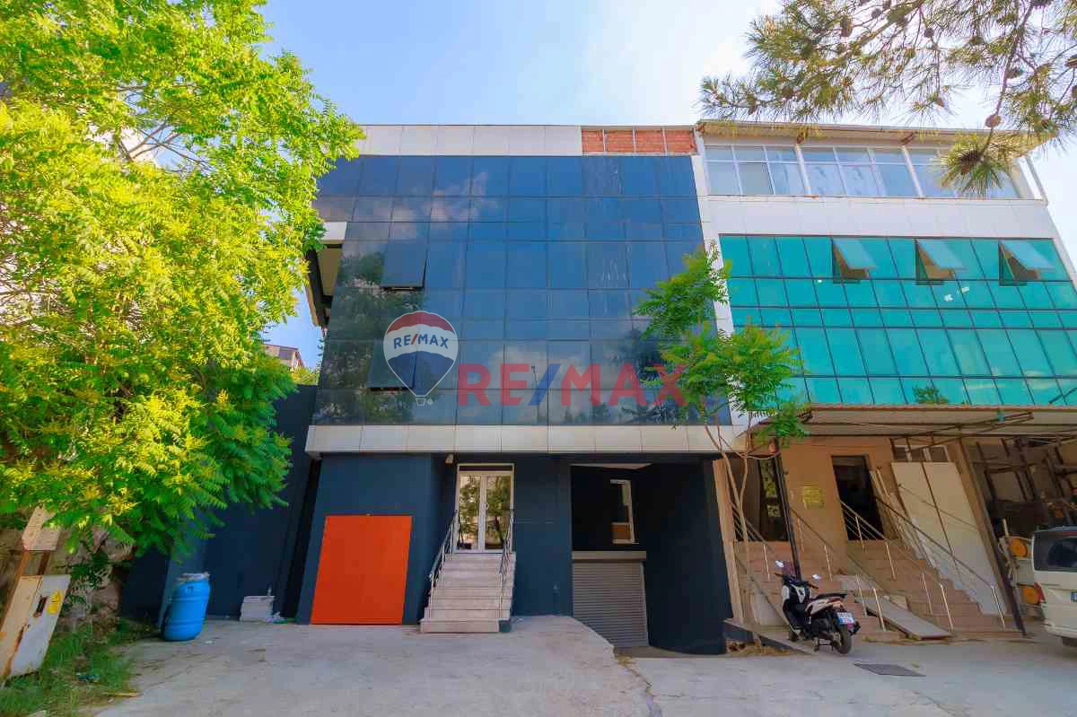 İZMİR BORNOVA’DABAĞIMSIZ KİRALIK İŞYERİ