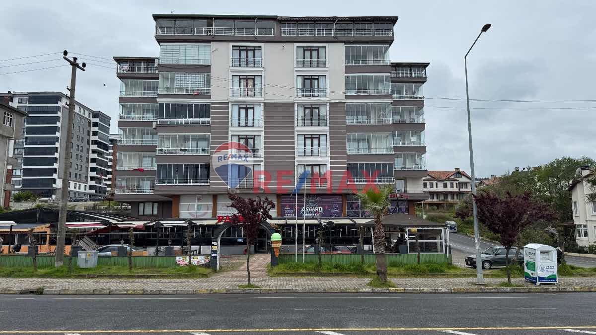 RE/MAX YALI'DAN GÖLEVİ MAHALLESİNDE KİRALIK 2+1 DAİRE !