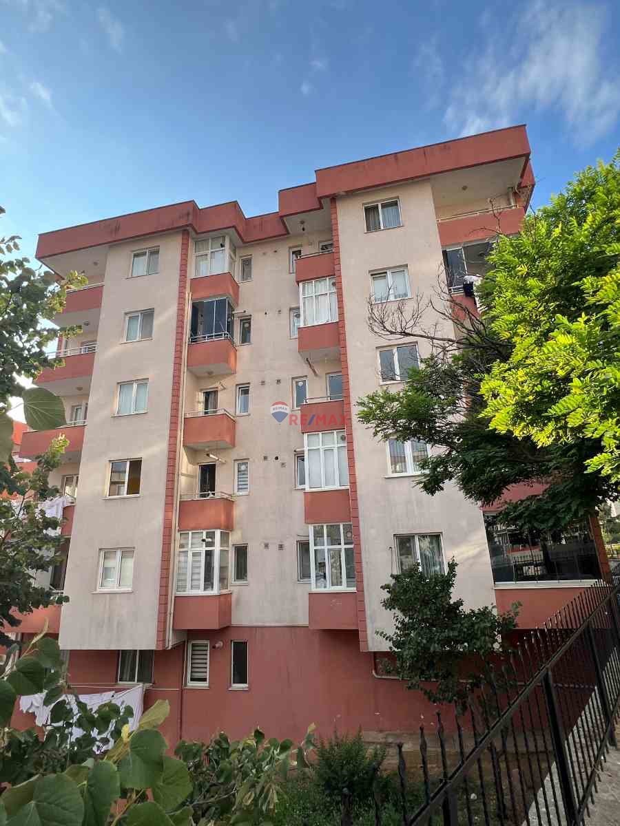 YENİKENT MAHALLESİ ÜLFET SİTESİ 3+1 KİRALIK ARAKAT DAİRE