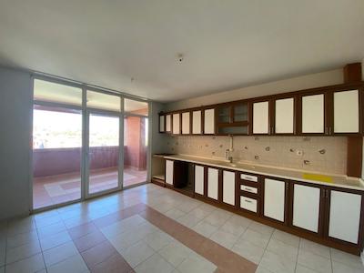 REMAX BEYAZ YÜZÜNCÜYIL SAYGIN KENT SİTESİ 4 + 1 KİRALIK DAİRE