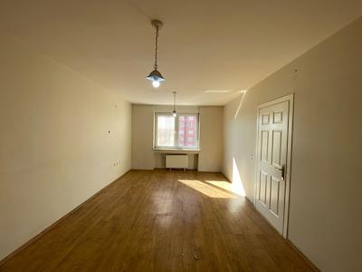 REMAX BEYAZ YÜZÜNCÜYIL SAYGIN KENT SİTESİ 4 + 1 KİRALIK DAİRE