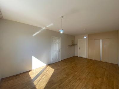 REMAX BEYAZ YÜZÜNCÜYIL SAYGIN KENT SİTESİ 4 + 1 KİRALIK DAİRE