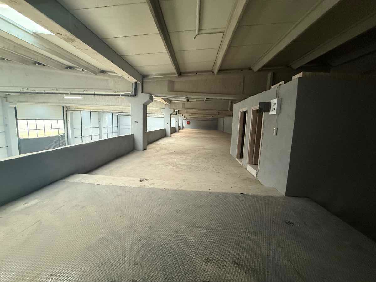 YOLA CEPHE OSB YAKINI 1350 M2 KİRALIK DEPO ÜRETİM ALANI