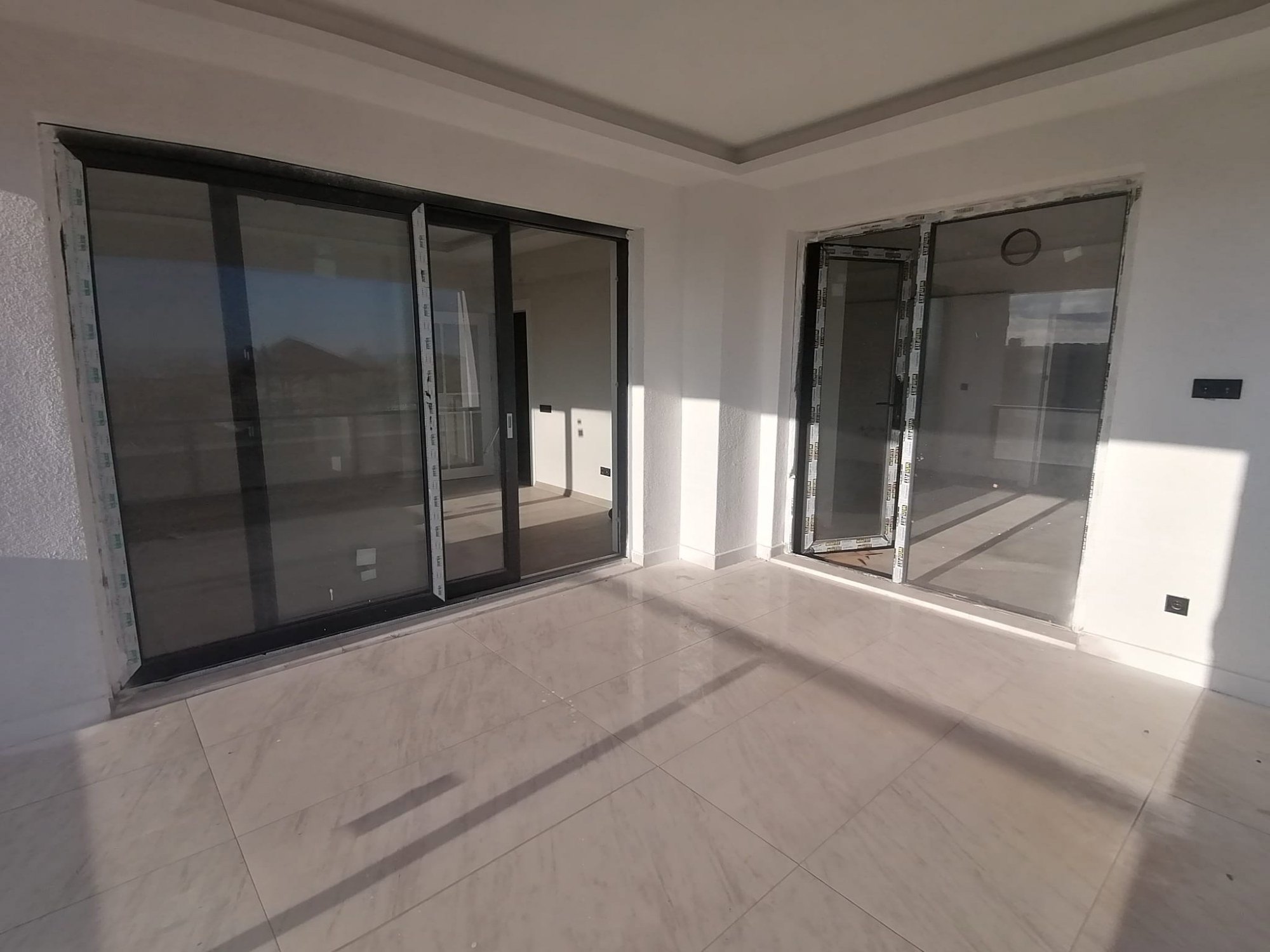 SATILIK ŞEHİR MANZARALI 4+1 OBA 23