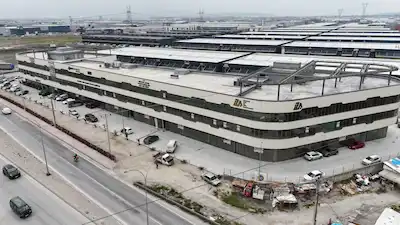 REMAX MAVI'DEN ANA CADDE'DE OSB BÖLGESINDE 2 KATLI DÜKKAN