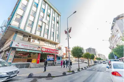 CADDE ÜZERINDE, TAMAMI GIRIŞ KATTA 200 M2 KIRALIK DÜKKAN VİDEOLU