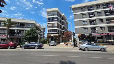 REMAX YELKEN'DEN YELKI KOLEJLER BÖLGESINDE HAVUZLU SITEDE SATILIK ARA KAT 3+1