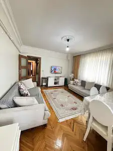 MALTEPE FINDIKLI’DA ARA KAT BALKONLU SATILIK 2+1 DAİRE
