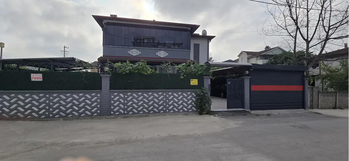 RE/MAX AY'DAN SAKARYA ARİFİYE HANLIKÖYDE SATILIK MÜSTAKİL EV