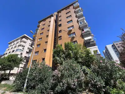 MALTEPE YALI MAH.DE MASRAFSIZ KISMİ DENİZ MANZARALI GENİŞ 3+1